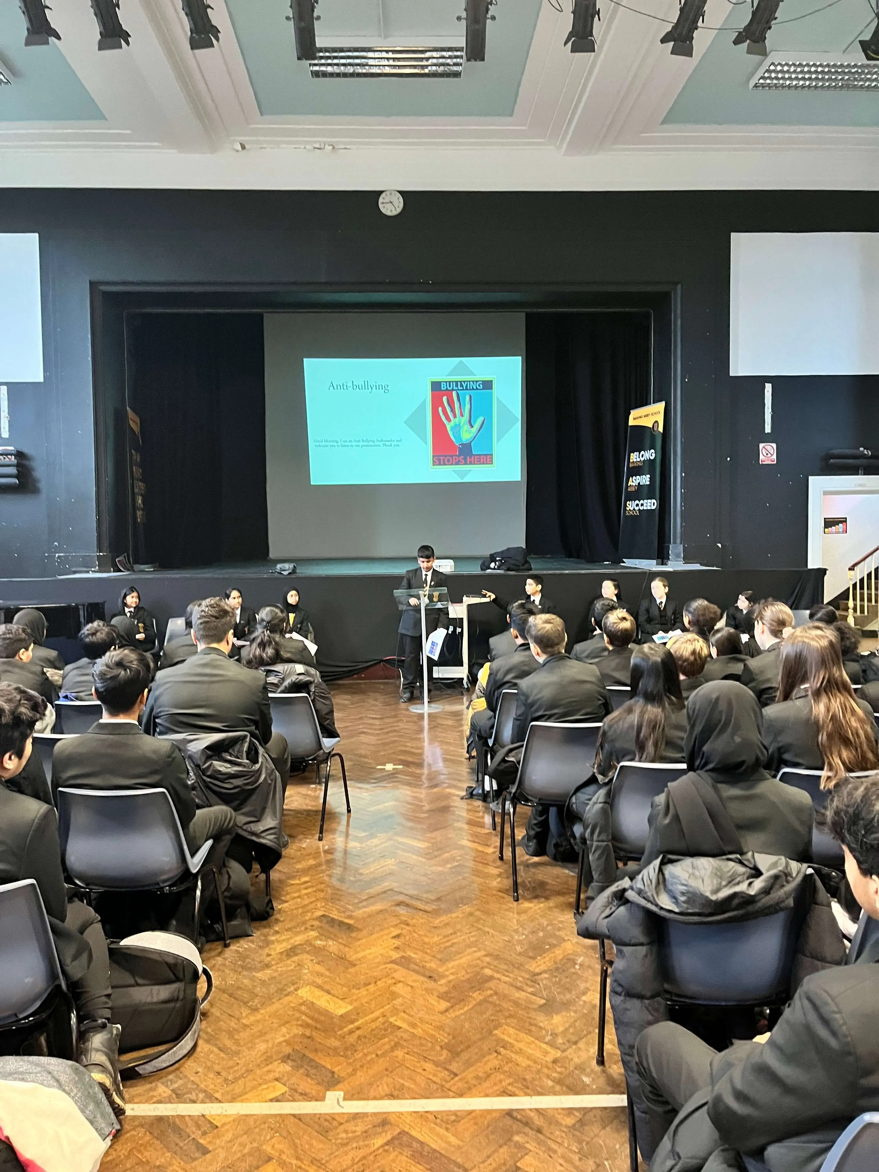 BARKING ABBEY SECONDARY SCHOOL - CASE STUDY